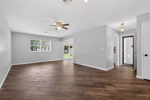 6748 NW 52nd St, Bethany, OK 73008 photo 4