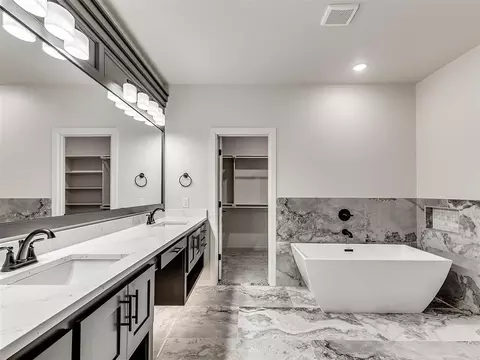 Bath - 8141 Longbow Dr, Arcadia, OK 73007 photo 1 of 6