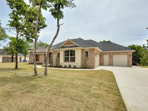 Exterior - 8141 Longbow Dr, Arcadia, OK 73007 photo 3 of 9