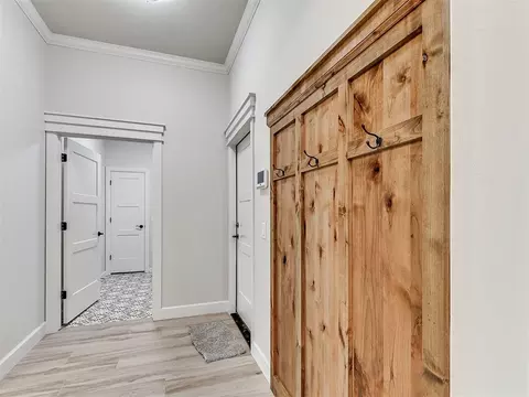 Entry Way - 8141 Longbow Dr, Arcadia, OK 73007 photo 4 of 4
