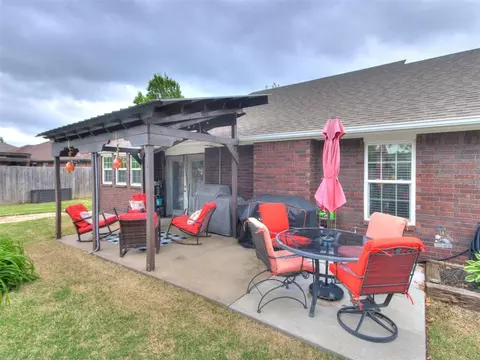 Other - 1325 NW 9th St, Moore, OK 73170 photo 7 of 11