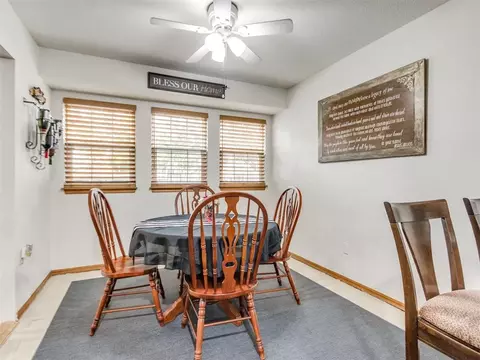 Dining - 1325 NW 9th St, Moore, OK 73170 photo 2 of 3