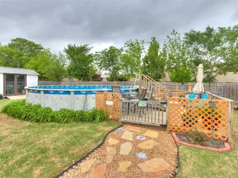 Exterior - 1325 NW 9th St, Moore, OK 73170 photo 2 of 8