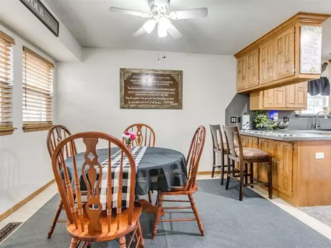 Dining - 1325 NW 9th St, Moore, OK 73170 photo 1 of 3
