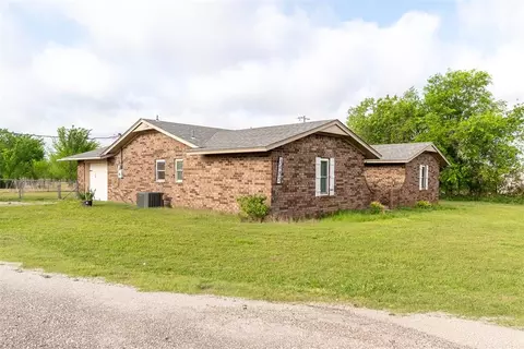 Exterior - 5485 Primrose Ln, Davis, OK 73030 photo 7 of 8