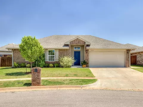 19816 Barrister Cir, Edmond, OK 73012