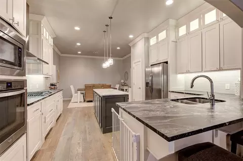 Kitchen - 1313 Atalon Dr, Moore, OK 73160 photo 2 of 6