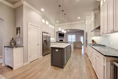 Kitchen - 1313 Atalon Dr, Moore, OK 73160 photo 3 of 6