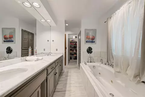 Bath - 3109 Eagle Crest Rd, Edmond, OK 73013 photo 1 of 1