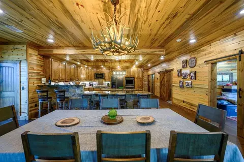 Dining - 443175 E 1970 Rd, Ringold, OK 74754 photo 2 of 3