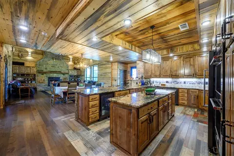 Kitchen - 443175 E 1970 Rd, Ringold, OK 74754 photo 3 of 7
