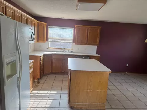 Kitchen - 414 E Kirk St, Perkins, OK 74059 photo 1 of 3