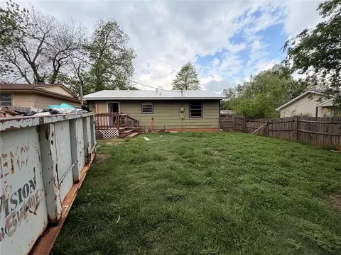 Exterior - 511 S 7th St, Noble, OK 73068 photo 4 of 4