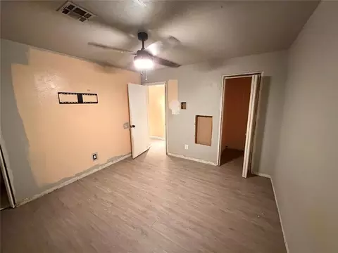 Bedroom - 511 S 7th St, Noble, OK 73068 photo 4 of 5