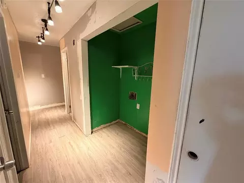 Entry Way - 511 S 7th St, Noble, OK 73068 photo 3 of 3
