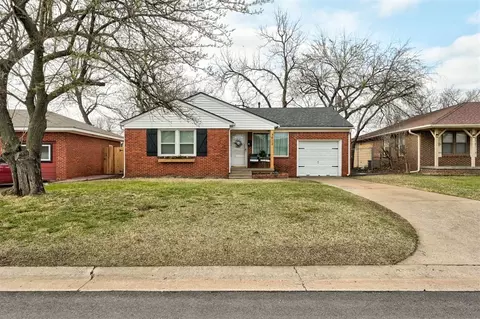 1924 Hasley Dr, The Village, OK 73120