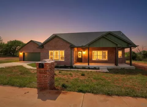 10131 S Meadows Ln, Guthrie, OK 73044