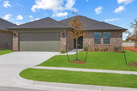 Exterior - 3918 Eureka Dr, Norman, OK 73069 photo 2 of 5