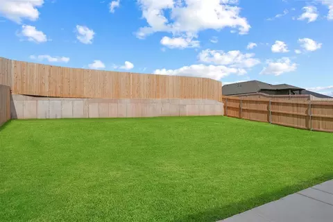 Exterior - 3918 Eureka Dr, Norman, OK 73069 photo 4 of 5