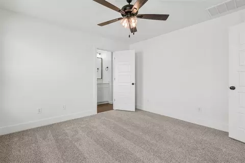 Bedroom - 3918 Eureka Dr, Norman, OK 73069 photo 7 of 8