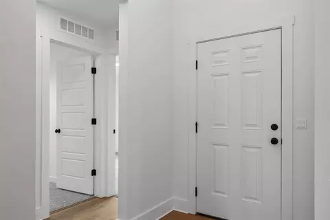 Entry Way - 3918 Eureka Dr, Norman, OK 73069 photo 1 of 2