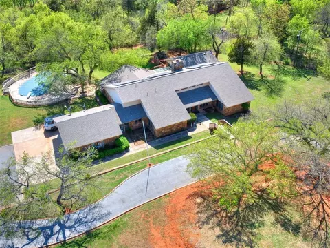 4120 W Washington Ave, Piedmont, OK 73078