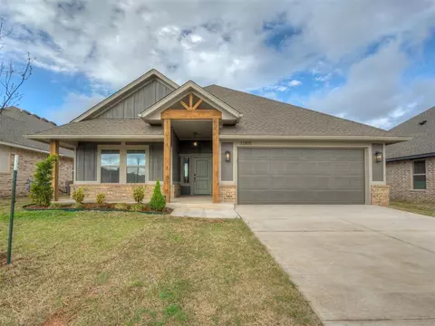 12405 Dolche Vita Dr, Yukon, OK 73099