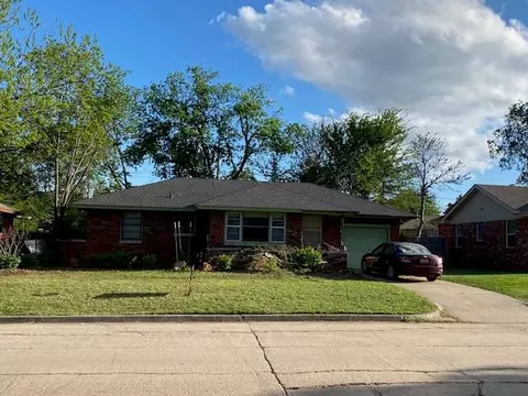 2520 Kings Way, The Village, OK 73120