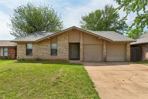 1217 Del Norte Dr, Edmond, OK 73003