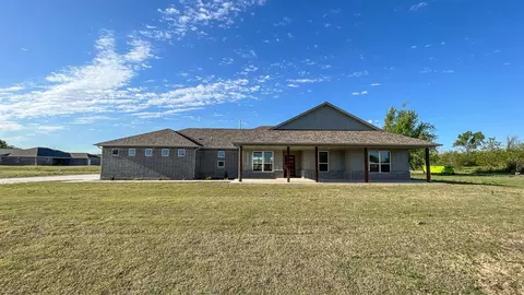 102 Olde Mill Rd, Jones, OK 73049