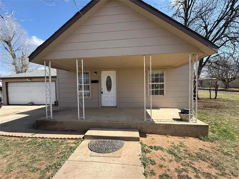 514 S Jackson St, Altus, OK 73521