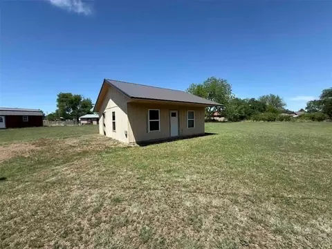 601 W Jewel St, Mangum, OK 73554