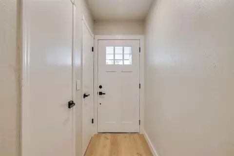Entry Way - 605 Cinnamon Dr, Edmond, OK 73003 photo 1 of 2