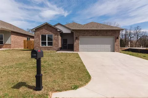 512 Remington Ave, Jones, OK 73049