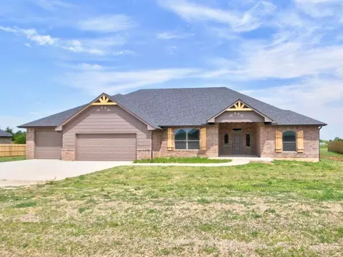 2501 Gallant Fox Ter, Guthrie, OK 73044