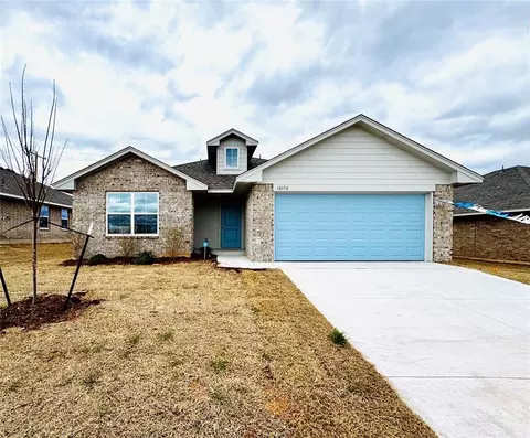 3136 Pennington St, Harrah, OK 73045