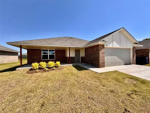 908 Hazy Brook Cir, Chickasha, OK 73018