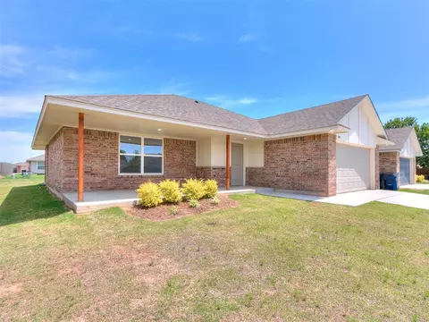 908 Hazy Brook Cir, Chickasha, OK 73018