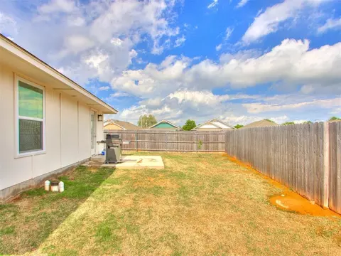 Exterior - 3700 Central Park Dr, Moore, OK 73160 photo 8 of 10