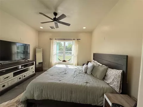 Bedroom - 484 S Arena Rd, Mcloud, OK 74851 photo 3 of 4
