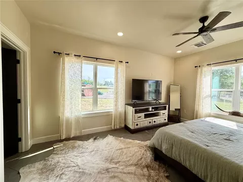 Bedroom - 484 S Arena Rd, Mcloud, OK 74851 photo 4 of 4