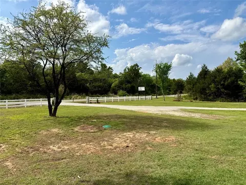 Exterior - 484 S Arena Rd, Mcloud, OK 74851 photo 2 of 11