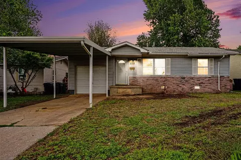 2221 SW 54th St, Oklahoma City, OK 73119