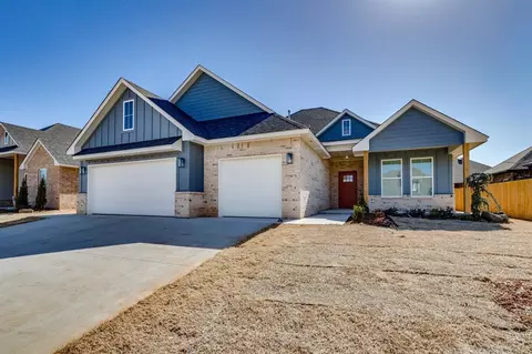11712 NW 106th St, Yukon, OK 73099