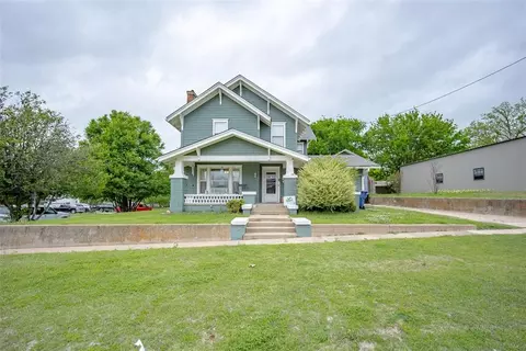 302 E Cherokee St, Wynnewood, OK 73098