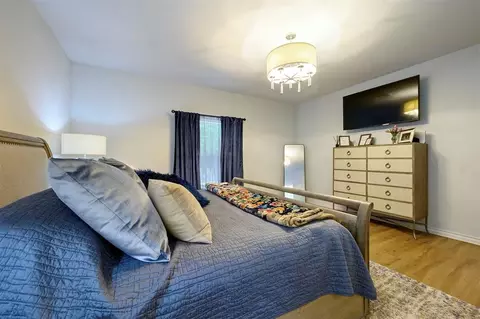 Bedroom - 8 Tigerfish Loop, Broken Bow, OK 74728 photo 5 of 11