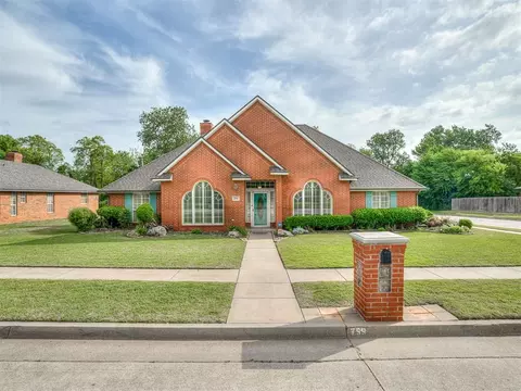 759 Kingsgate Rd, Yukon, OK 73099