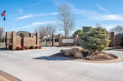 2016 NW 160th Pl, Edmond, OK 73013