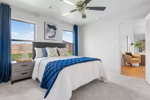 Bedroom - 16001 Switchgrass Pl, Moore, OK 73170 photo 10 of 12