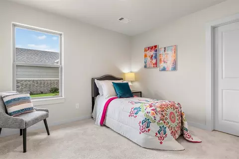 Bedroom - 16001 Switchgrass Pl, Moore, OK 73170 photo 7 of 12